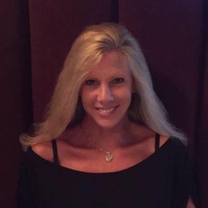 Meet your Posher, Cynthia